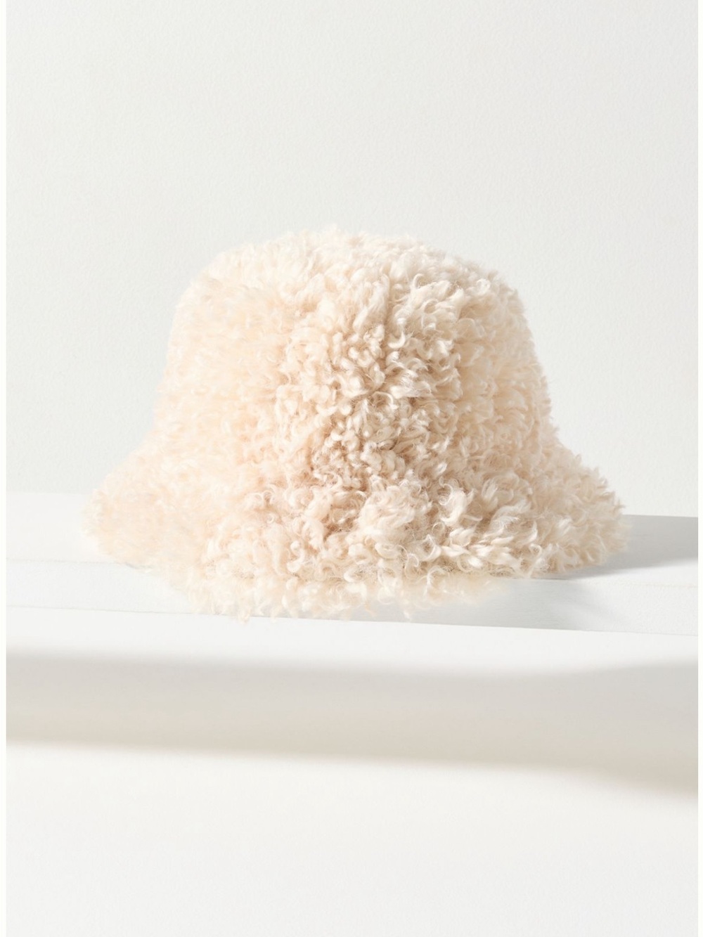 ANTHROPOLOGIE➕NWT Curly Sherpa Fleece Bucket Hat